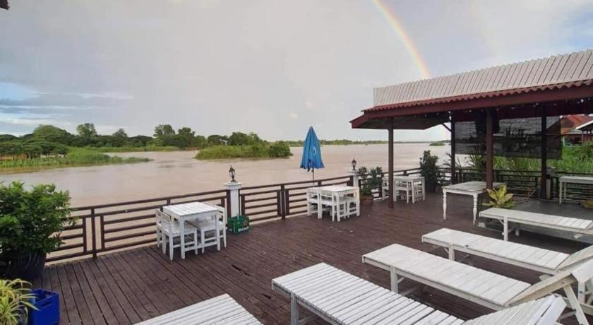 Golden Hotel Dondet Muang Không Eksteriør bilde