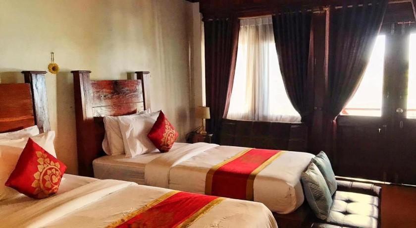 Golden Hotel Dondet Muang Không Eksteriør bilde