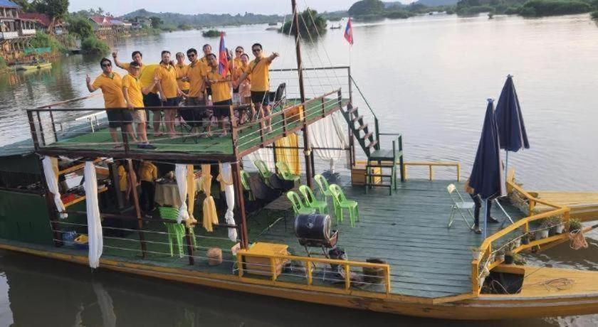 Golden Hotel Dondet Muang Không Eksteriør bilde