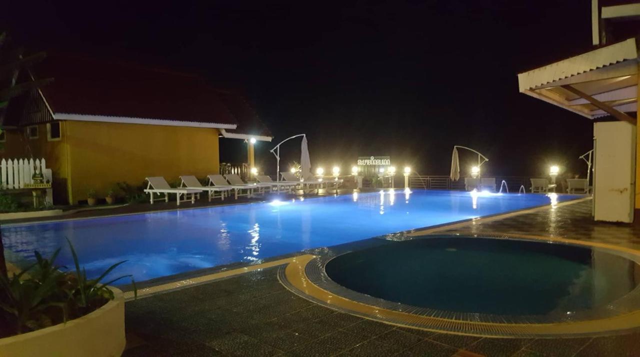 Golden Hotel Dondet Muang Không Eksteriør bilde