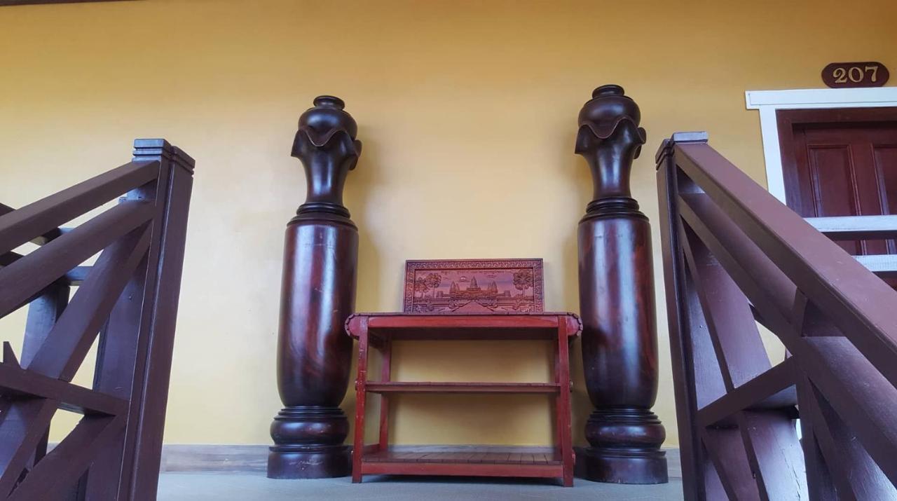 Golden Hotel Dondet Muang Không Eksteriør bilde